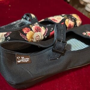 Hot Chocolate Design Floral Mary Jane Flats - Black